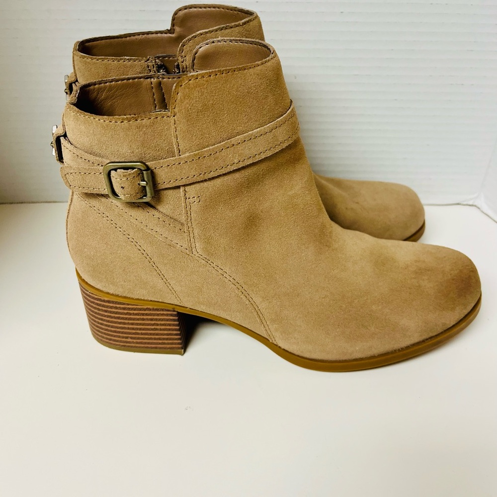 UGG by Koolaburra Erena Amphora suede tan heeled Moto ankle booties boots sz 9